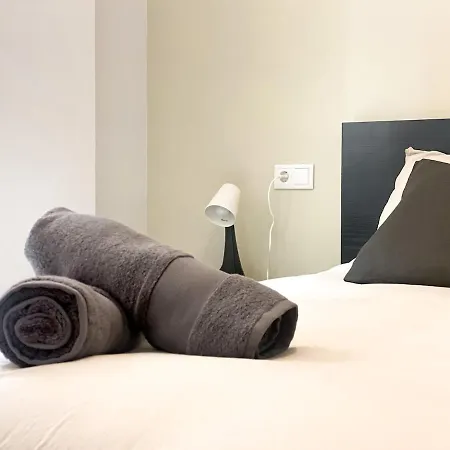 Moderno Piso Centrico Al Lado De La Playa * 希洪