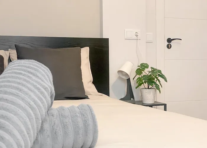 Moderno Piso Centrico Al Lado De La Playa *