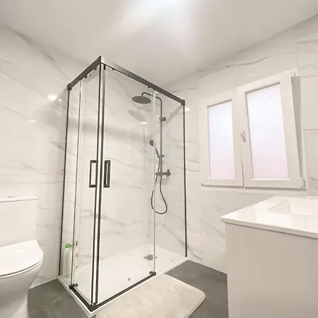 Moderno Piso Centrico Al Lado De La Playa Apartament Gijón