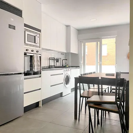 Moderno Piso Céntrico Al Lado De La Playa